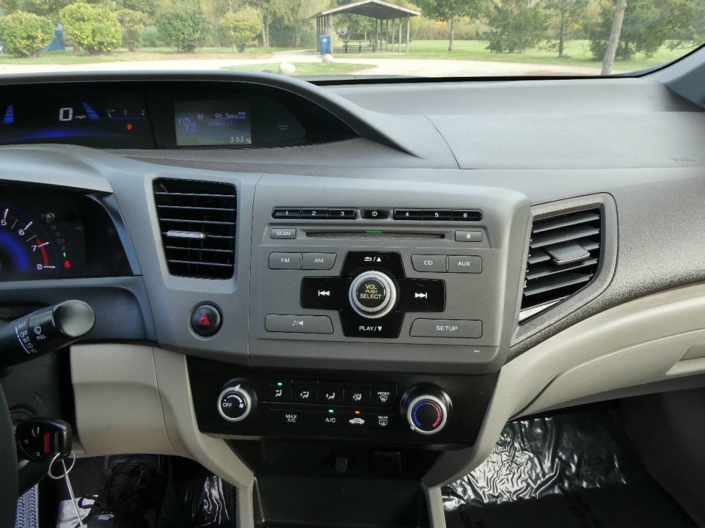 2012 Honda Civic Image 16