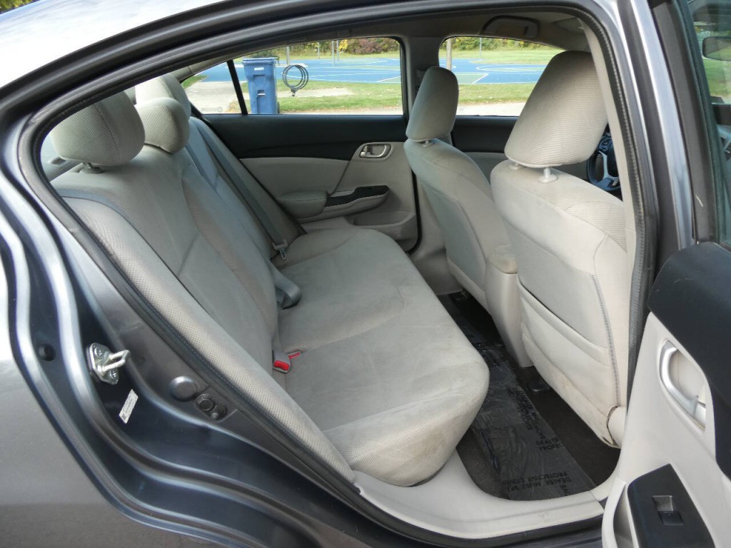 2012 Honda Civic Image 26