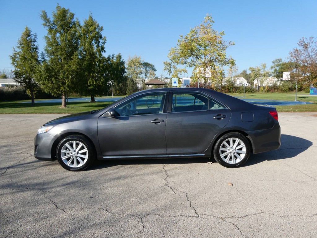 2014 Toyota Camry Image 8