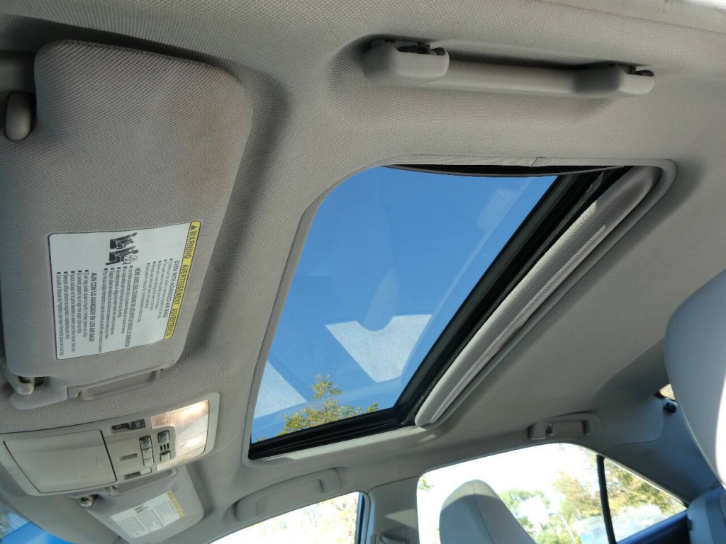 2014 Toyota Camry Image 23