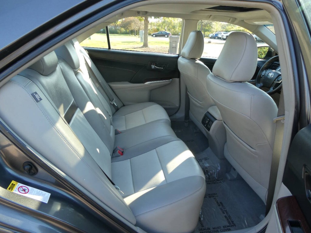2014 Toyota Camry Image 27