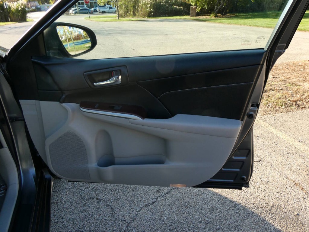 2014 Toyota Camry Image 30
