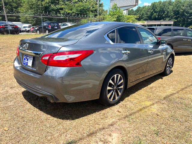 2017 Nissan Altima Image 6