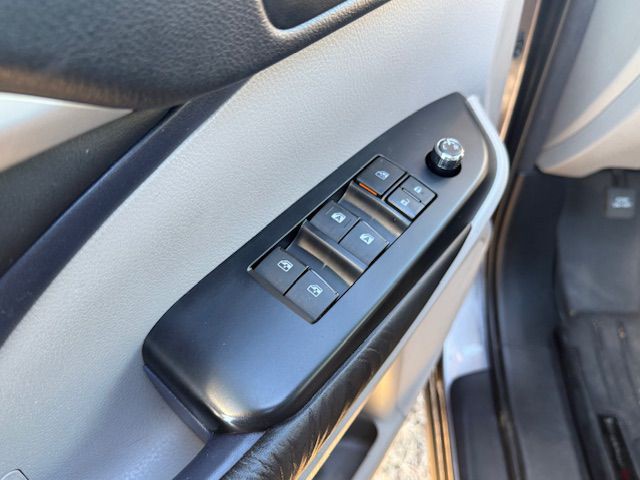 2015 Toyota Highlander Image 10
