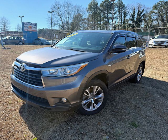 2015 Toyota Highlander Image 18