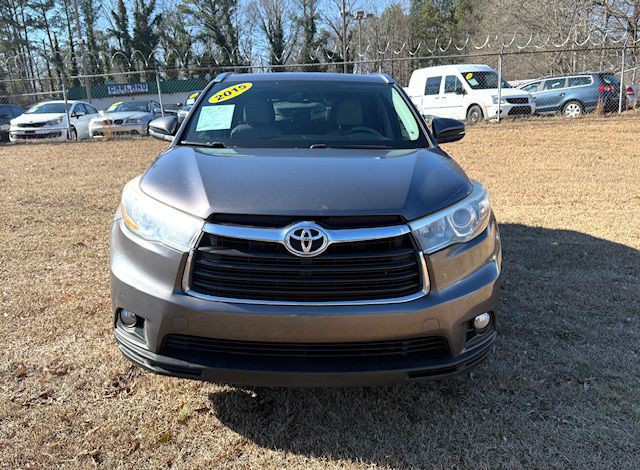 2015 Toyota Highlander Image 19