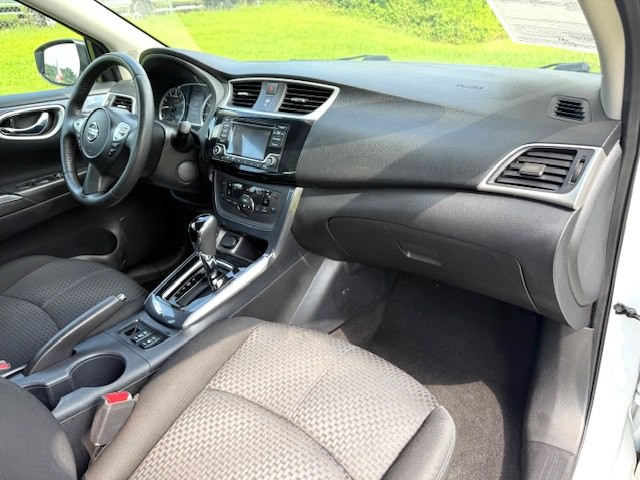 2018 Nissan Sentra Image 9