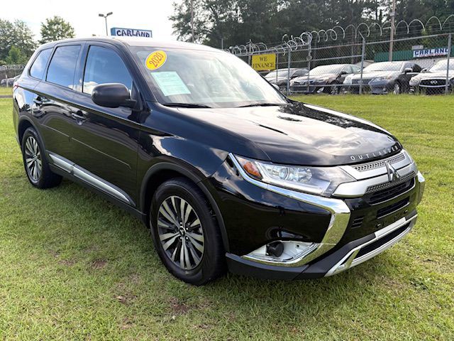 2020 Mitsubishi Outlander Image 3
