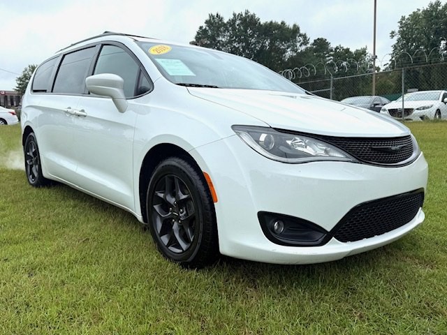 2018 Chrysler Pacifica Image 3