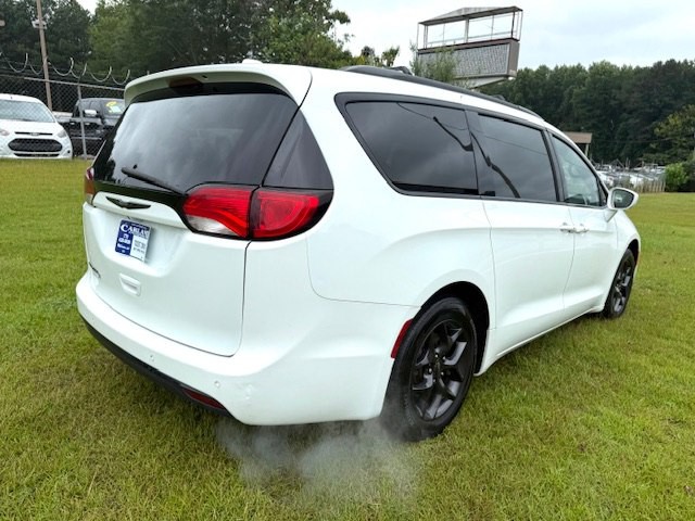 2018 Chrysler Pacifica Image 6