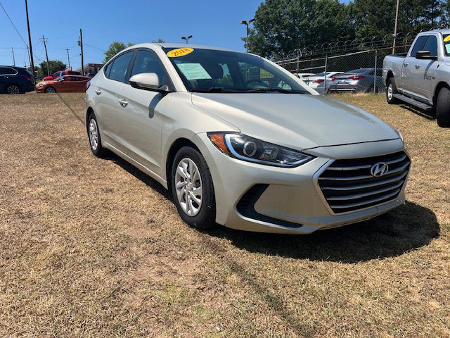 2018 Hyundai Elantra Image 3