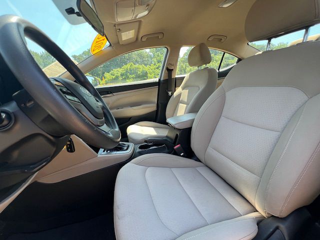 2018 Hyundai Elantra Image 7