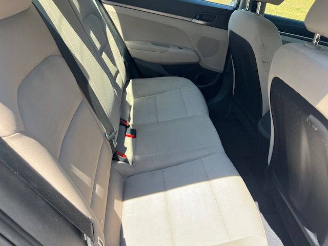 2018 Hyundai Elantra Image 10