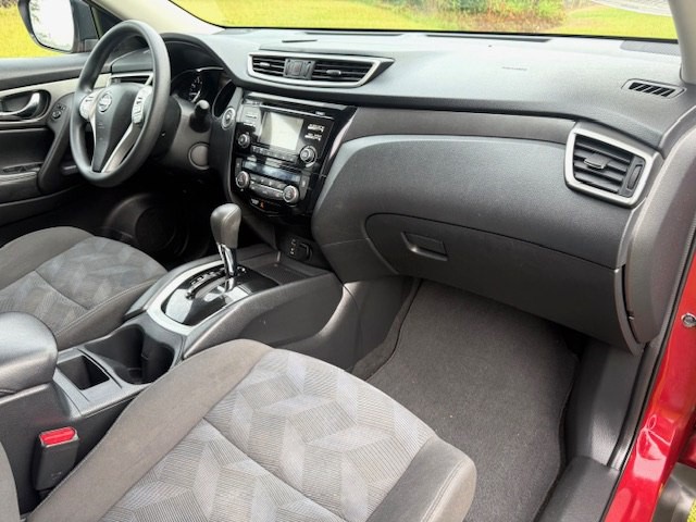 2016 Nissan Rogue Image 9