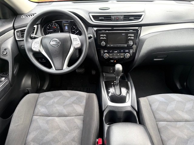 2016 Nissan Rogue Image 13