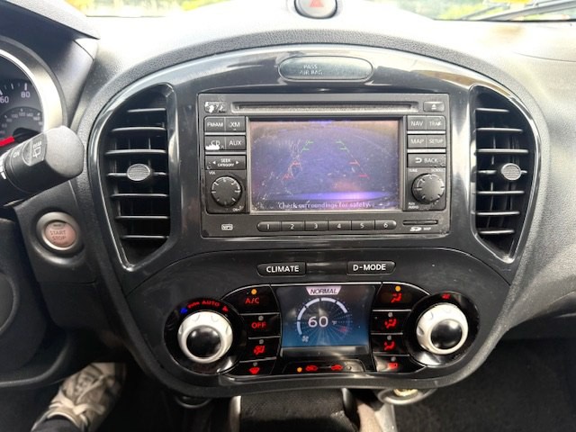 2014 Nissan Juke Image 16