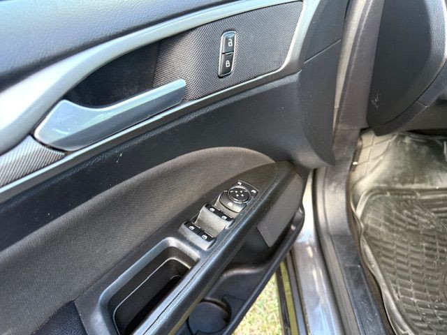 2020 Ford Fusion Image 13