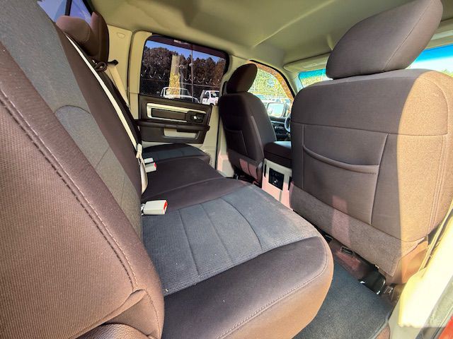 2015 RAM 1500 Image 10