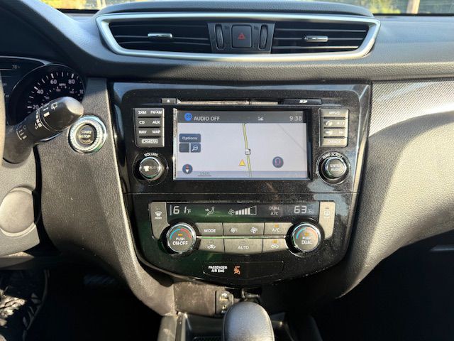 2016 Nissan Rogue Image 10