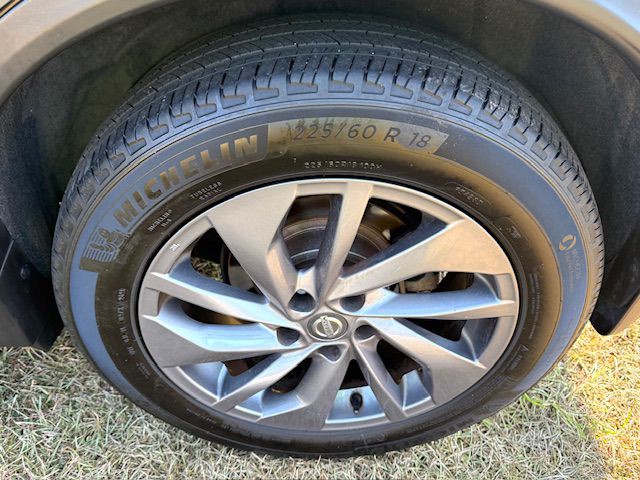 2016 Nissan Rogue Image 13