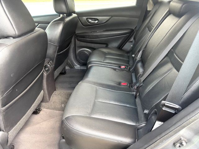 2016 Nissan Rogue Image 16