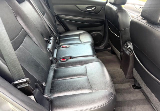 2016 Nissan Rogue Image 17