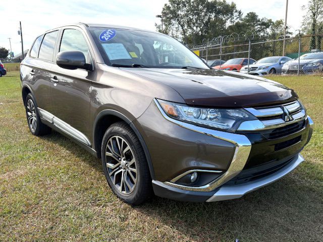 2017 Mitsubishi Outlander Image 3