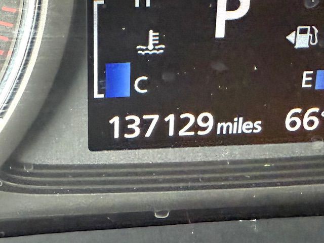 2017 Mitsubishi Outlander Image 18