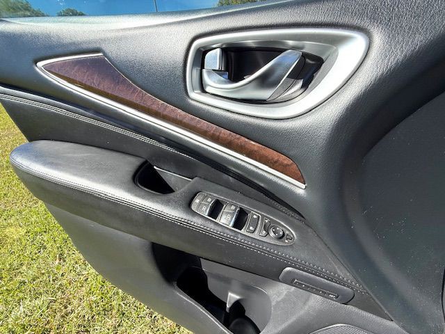 2015 INFINITI QX60 Image 7
