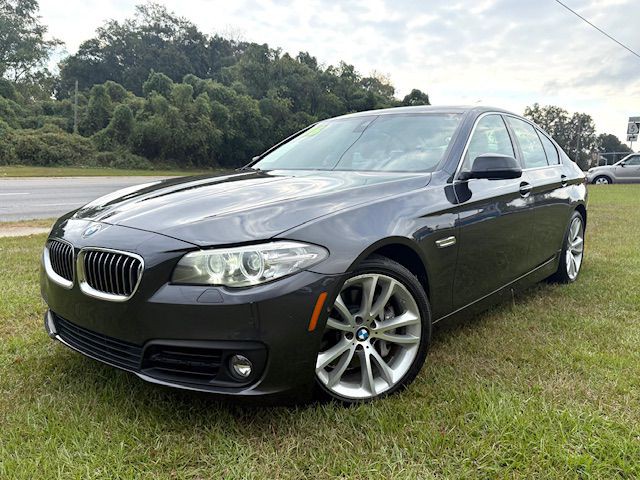 2016 BMW 5 Series Image 1