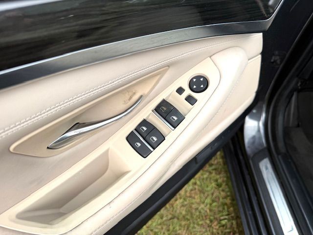 2016 BMW 5 Series Image 14