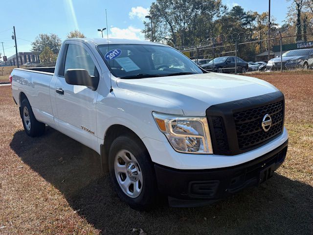 2017 Nissan Titan Image 3