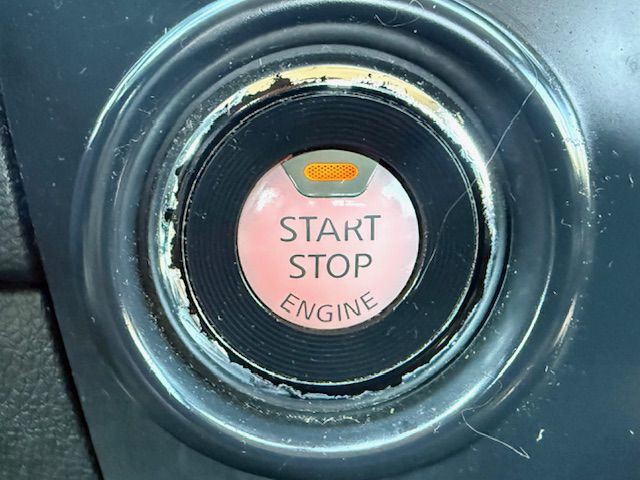 2017 Nissan Titan Image 12