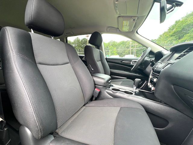 2018 Nissan Pathfinder Image 8