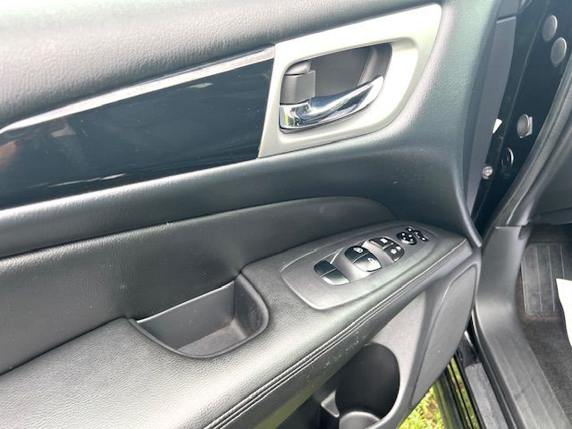 2018 Nissan Pathfinder Image 16