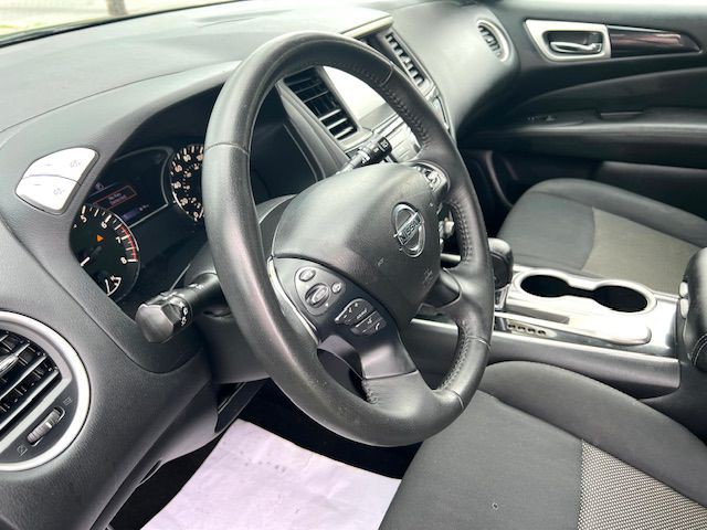 2018 Nissan Pathfinder Image 17
