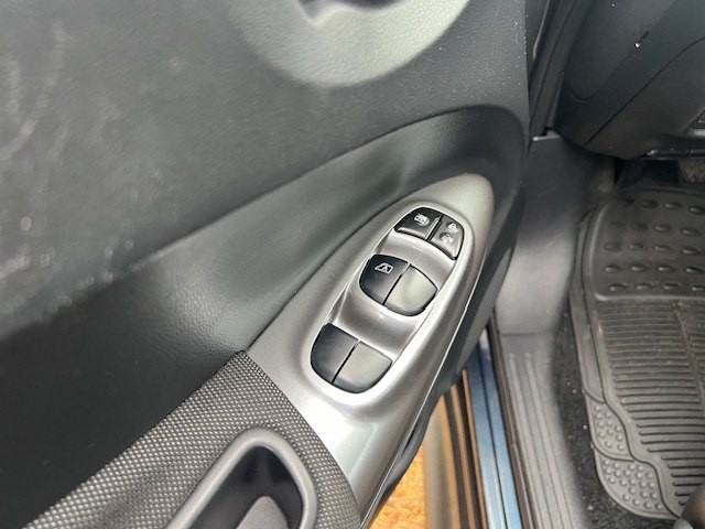 2011 Nissan Juke Image 13