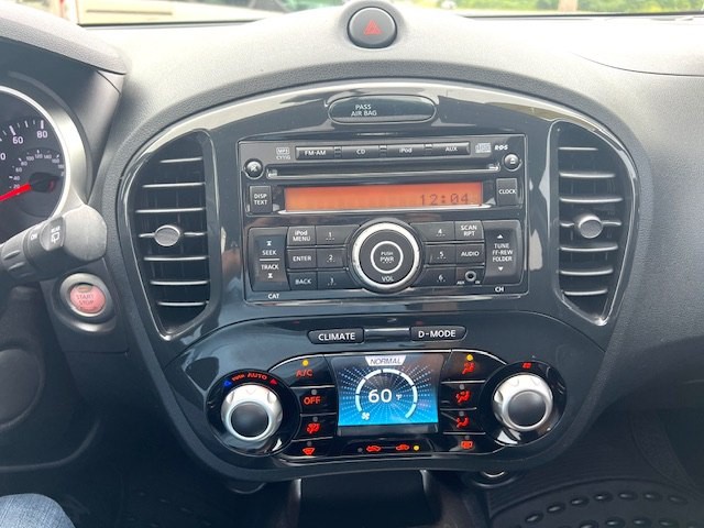 2011 Nissan Juke Image 15