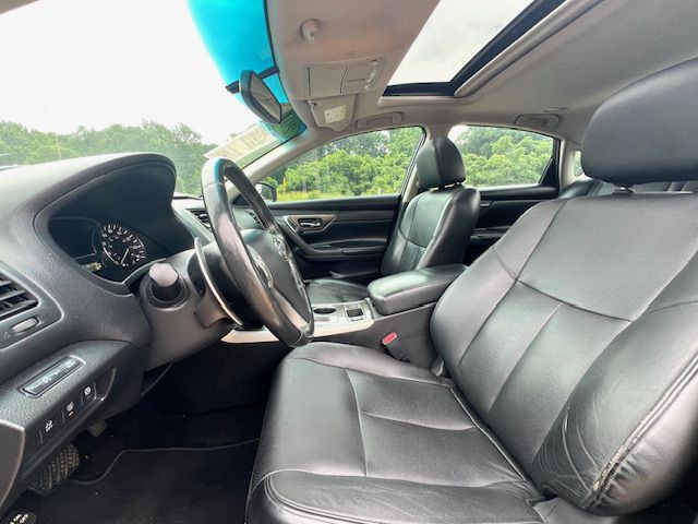 2015 Nissan Altima Image 7