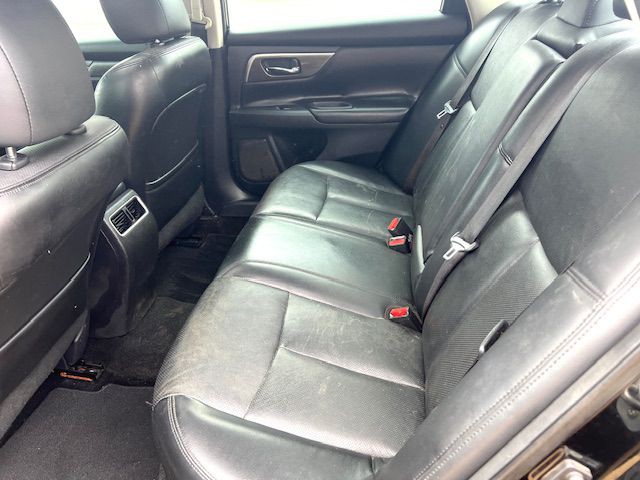 2015 Nissan Altima Image 11