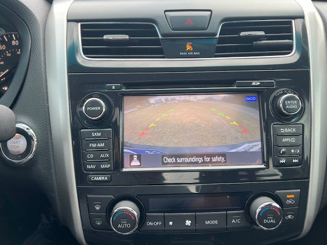 2015 Nissan Altima Image 17
