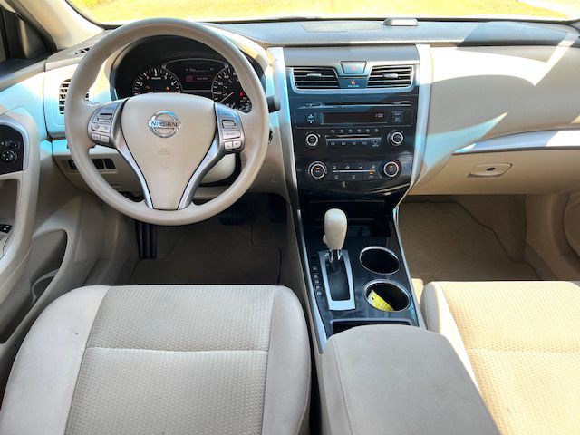 2014 Nissan Altima Image 12