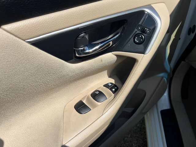 2014 Nissan Altima Image 13