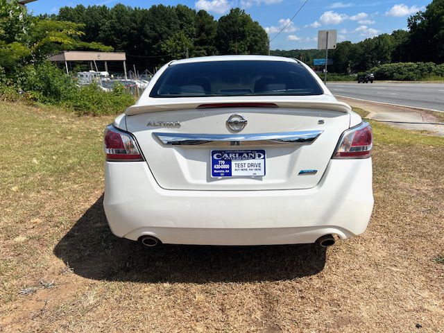 2014 Nissan Altima Image 23