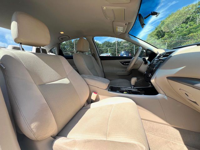 2014 Nissan Altima Image 26
