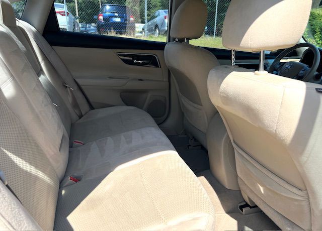 2014 Nissan Altima Image 28