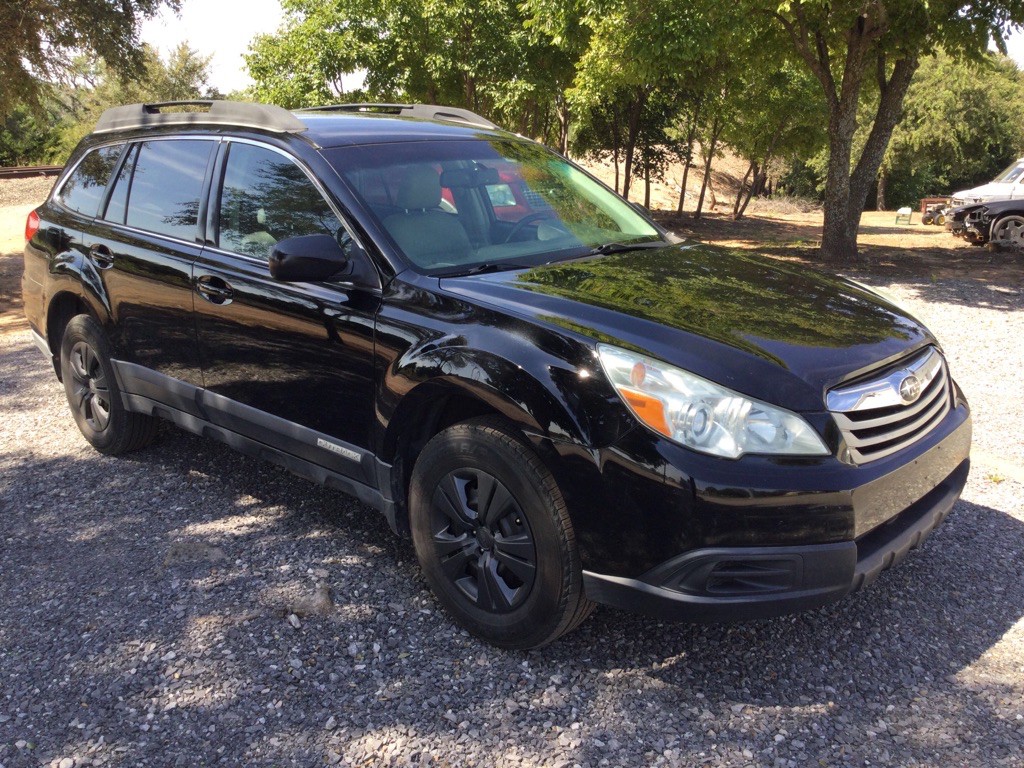 2011 Subaru Outback Image 10