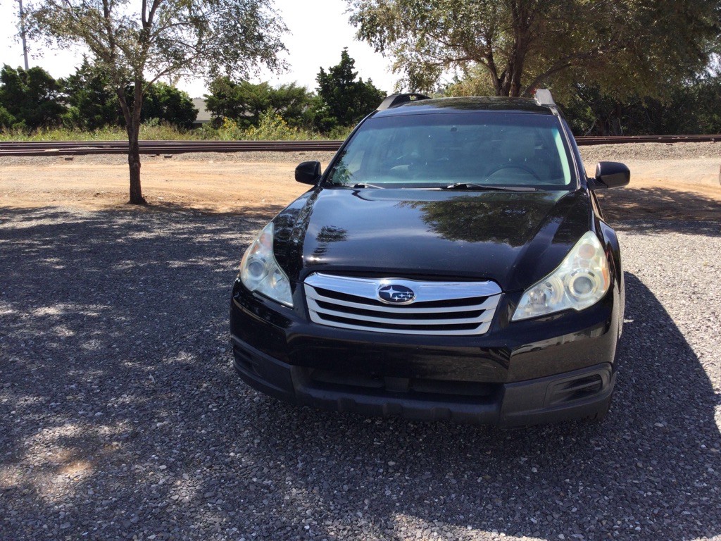 2011 Subaru Outback Image 11