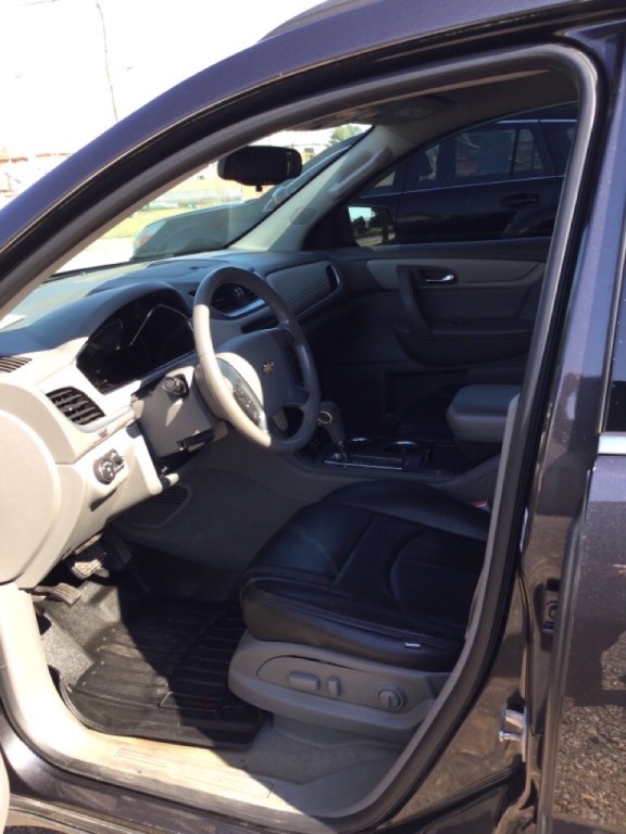 2015 Chevrolet Traverse Image 2
