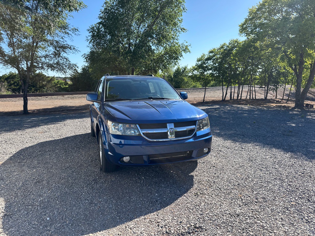 2010 Dodge Journey Image 1